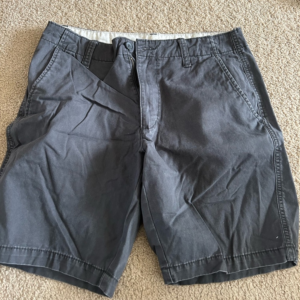 Men’s old navy shorts size 32